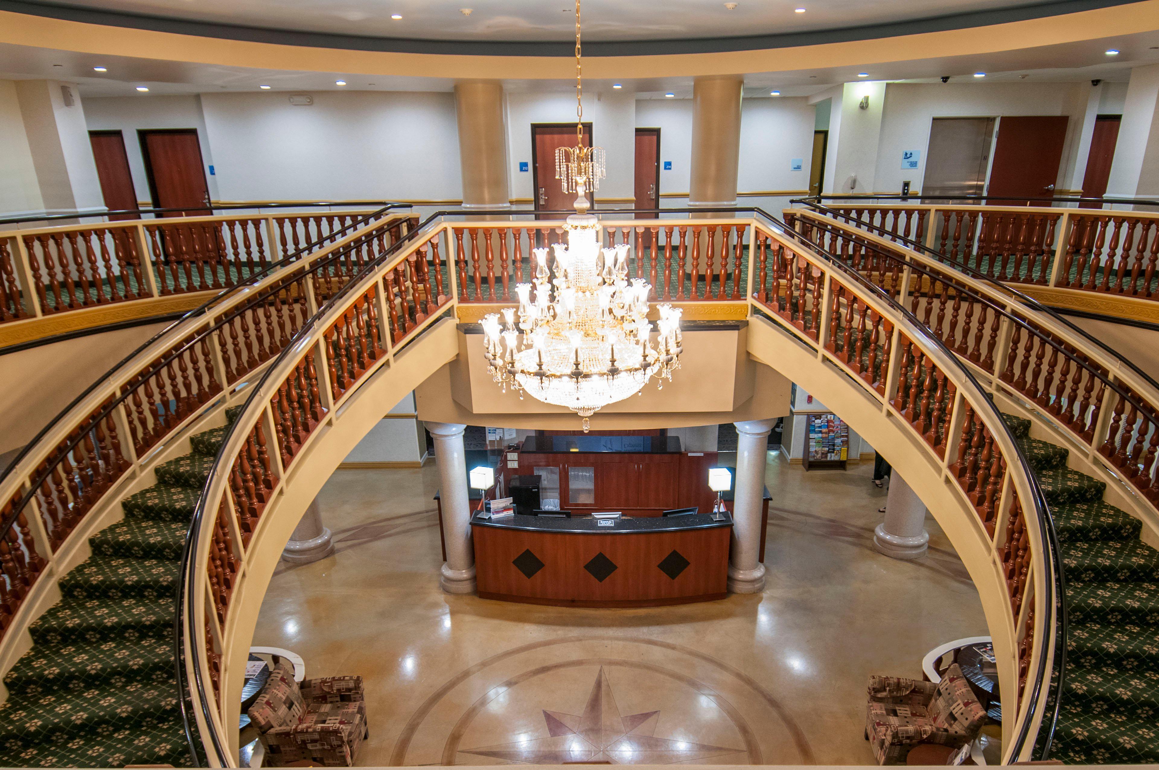 Holiday Inn Express & Suites Bakersfield Central By Ihg Exteriér fotografie