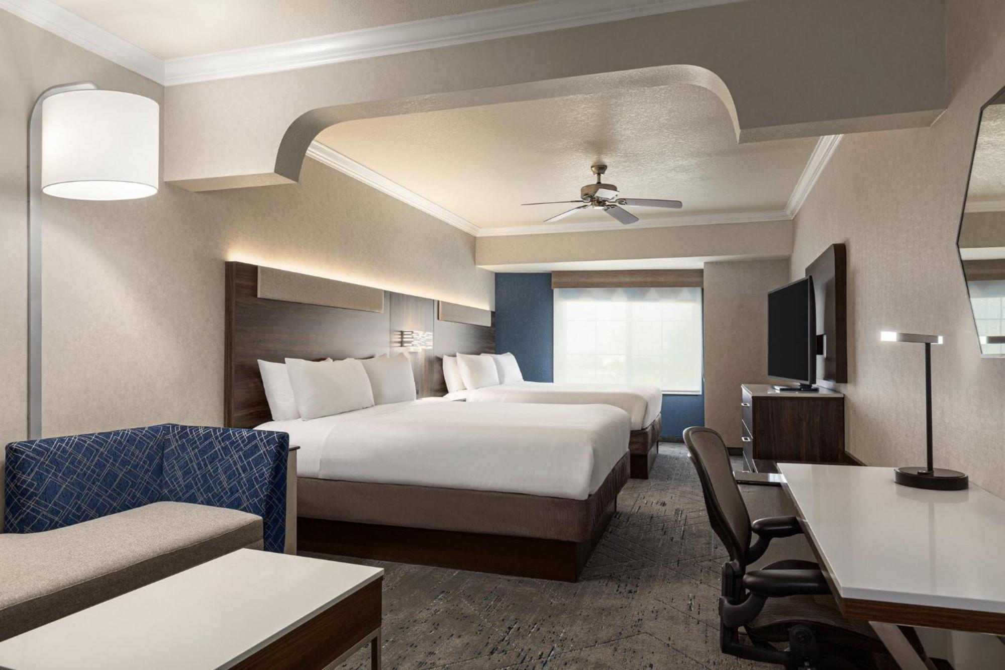 Holiday Inn Express & Suites Bakersfield Central By Ihg Exteriér fotografie