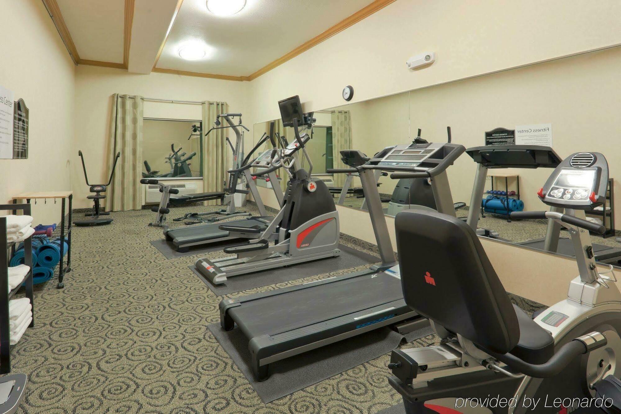 Holiday Inn Express & Suites Bakersfield Central By Ihg Zařízení fotografie